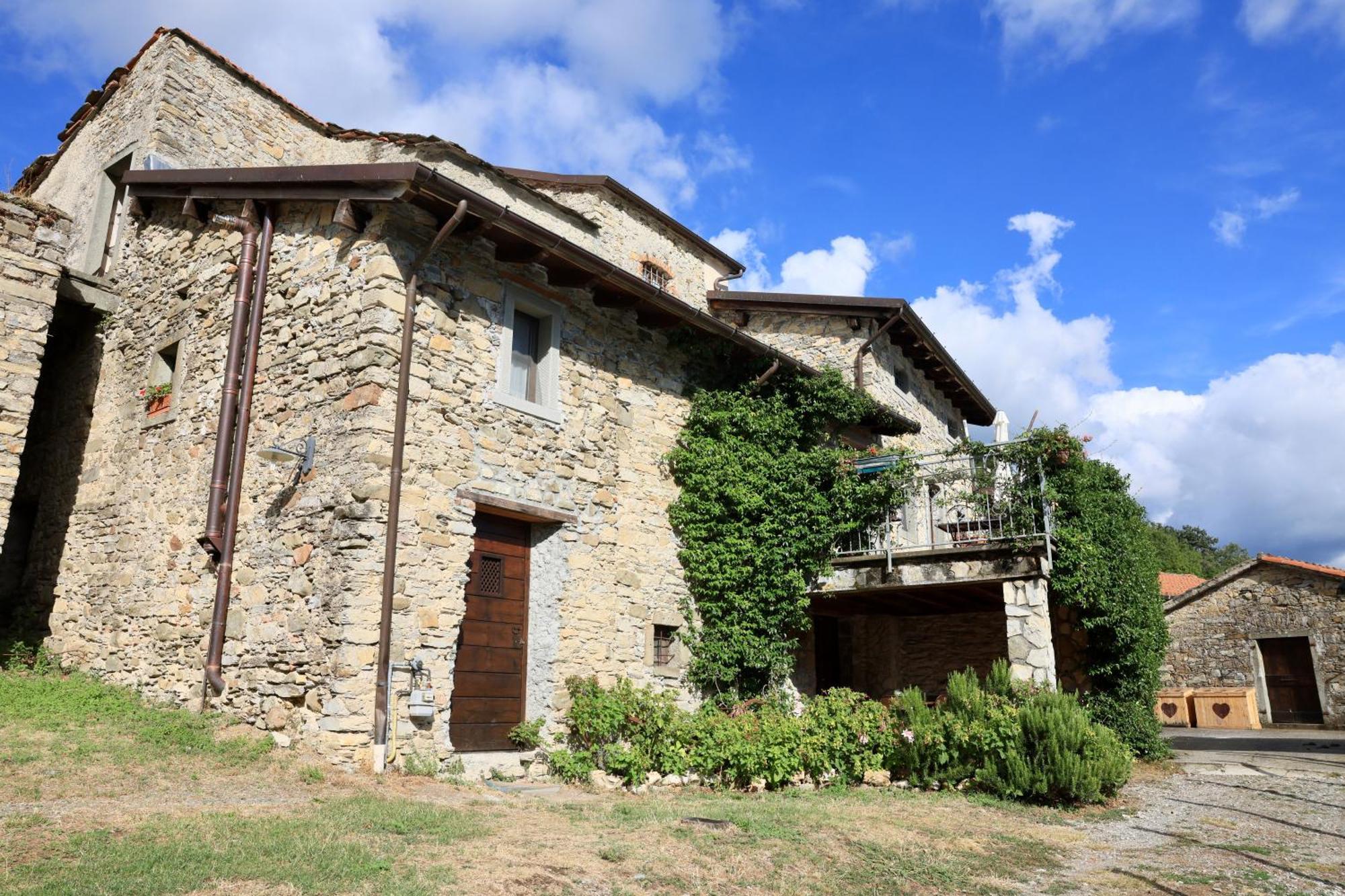 Agriturismo Montagna Verde Apella Licciana Nardi Exterior foto